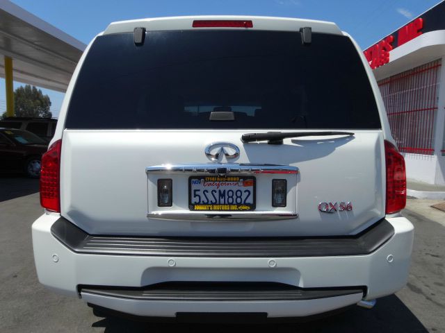 Infiniti QX56 5.6S SUV