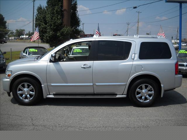 Infiniti QX56 2006 photo 2