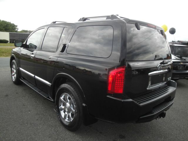 Infiniti QX56 2006 photo 4