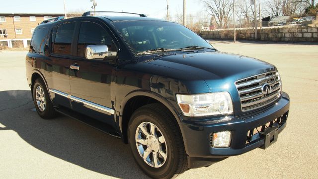 Infiniti QX56 2007 photo 2