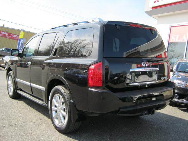 Infiniti QX56 2008 photo 2