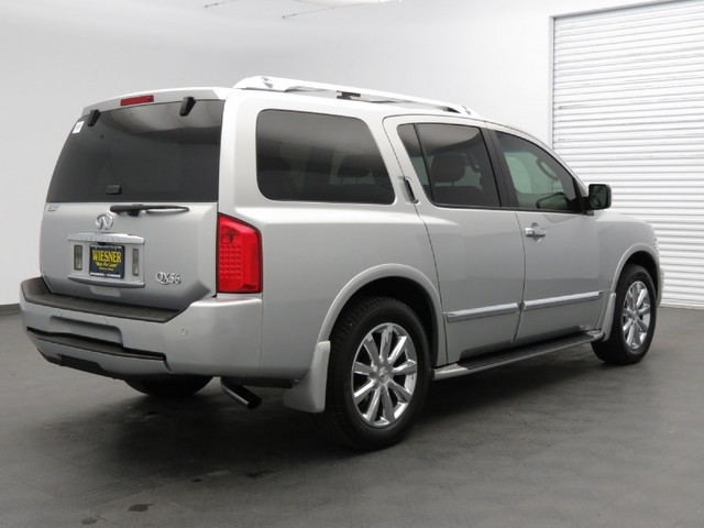 Infiniti QX56 2008 photo 4