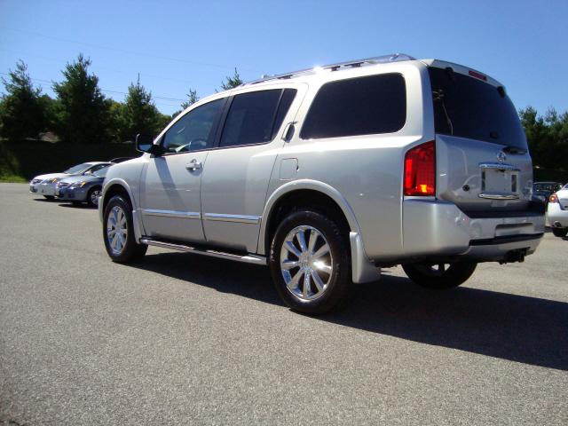 Infiniti QX56 2008 photo 1