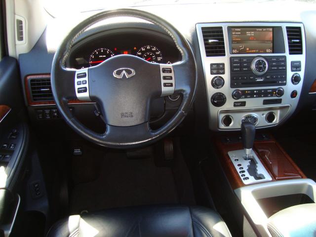 Infiniti QX56 2008 photo 4