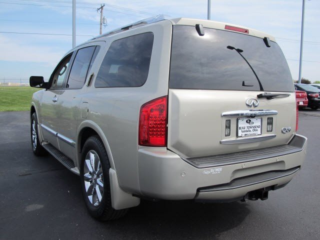 Infiniti QX56 2008 photo 2
