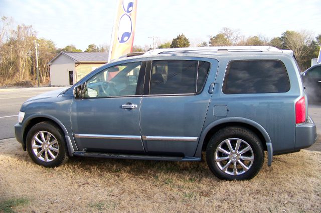 Infiniti QX56 2008 photo 1