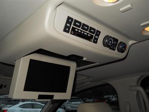 Infiniti QX56 2009 photo 2