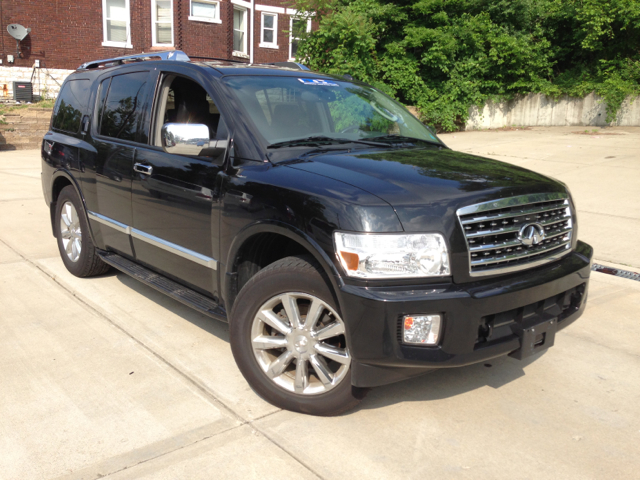 Infiniti QX56 2010 photo 1