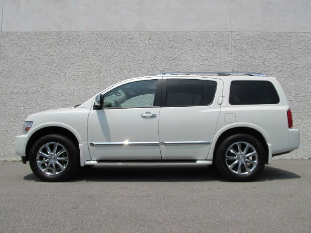 Infiniti QX56 2010 photo 4