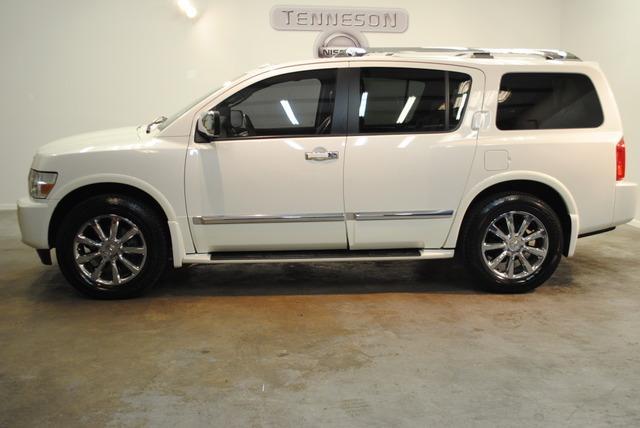Infiniti QX56 2010 photo 22