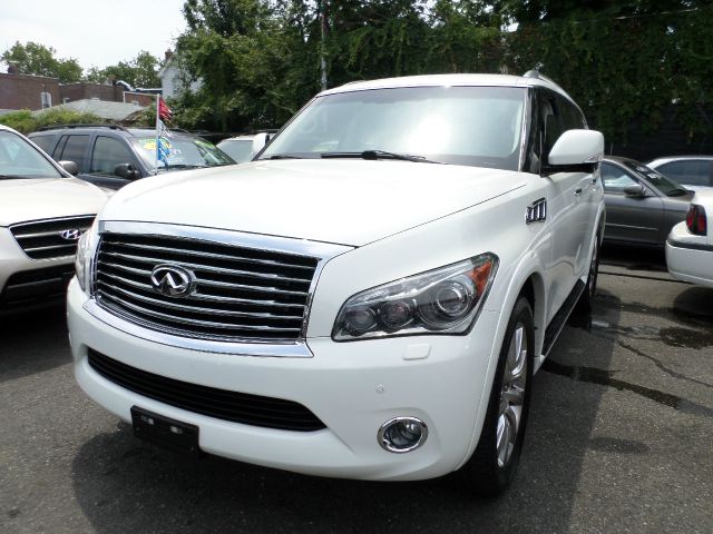 Infiniti QX56 2011 photo 2