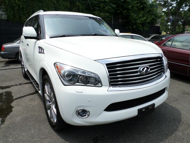 Infiniti QX56 2011 photo 3