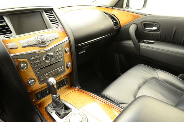 Infiniti QX56 Ram 3500 Diesel 2-WD SUV