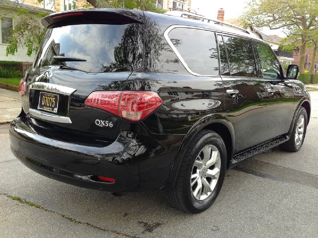 Infiniti QX56 Ram 3500 Diesel 2-WD SUV