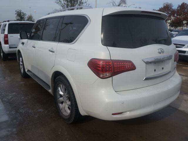 Infiniti QX56 2011 photo 1