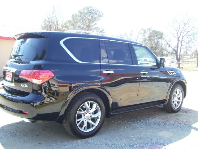 Infiniti QX56 2011 photo 2