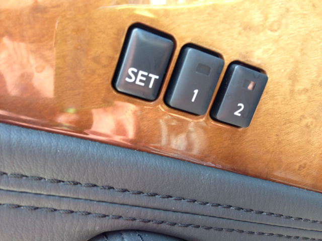 Infiniti QX56 2012 photo 1