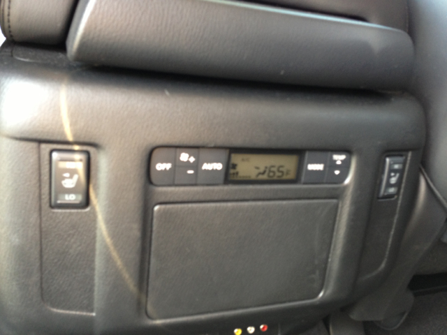 Infiniti QX56 2012 photo 13