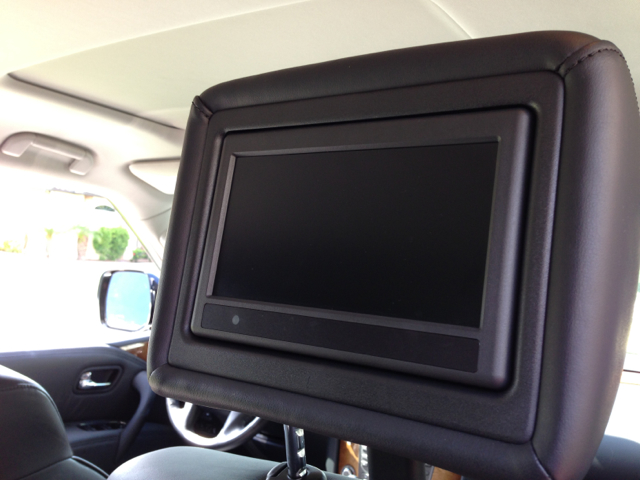 Infiniti QX56 2012 photo 2