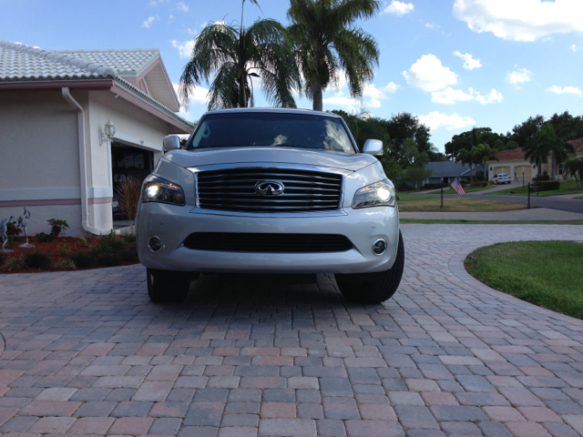 Infiniti QX56 2012 photo 22