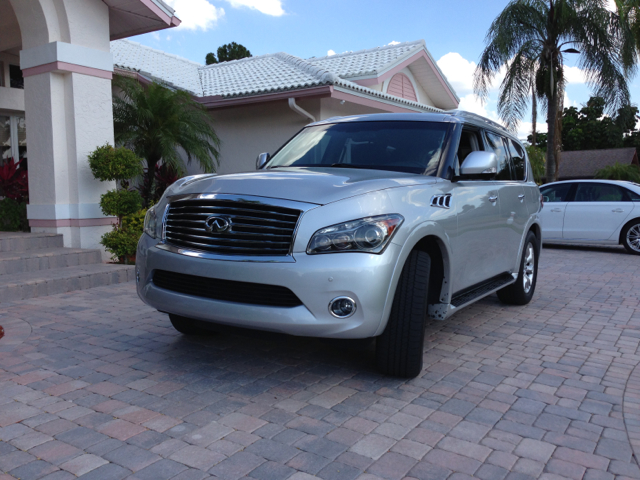 Infiniti QX56 2012 photo 24