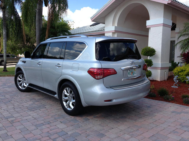 Infiniti QX56 2012 photo 4