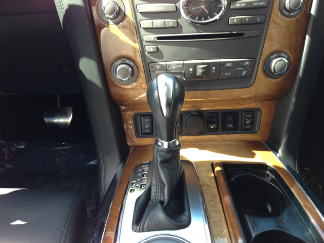 Infiniti QX56 2012 photo 7