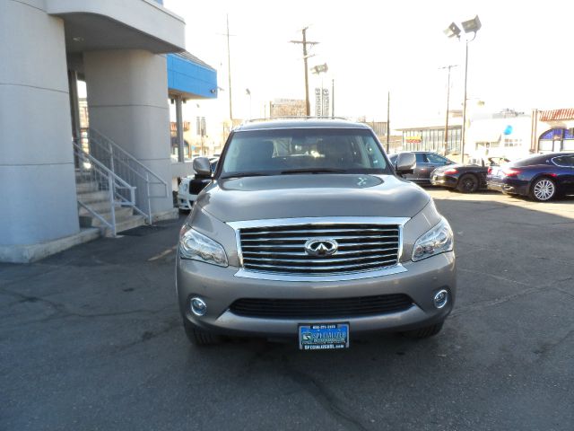 Infiniti QX56 2013 photo 1