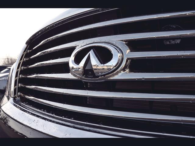 Infiniti QX80 2014 photo 2