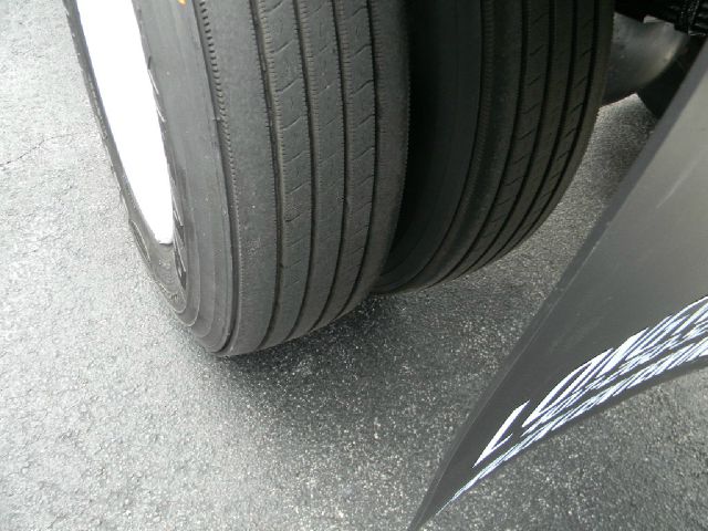 International 4300 2005 photo 7