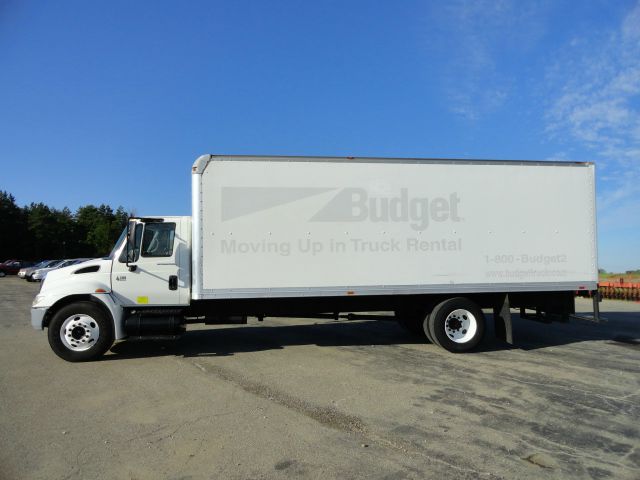 International 4300 2005 photo 3