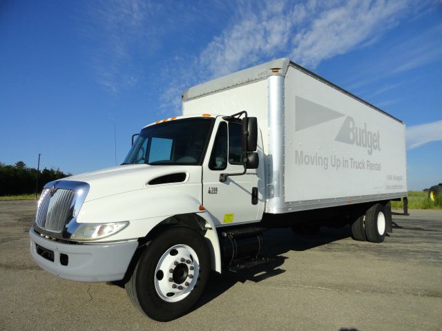 International 4300 2005 photo 4