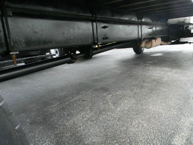 International 4300 2005 photo 4