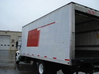 International 4300 2007 photo 2