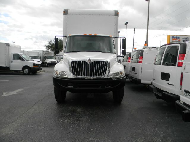 International 4300 2007 photo 1