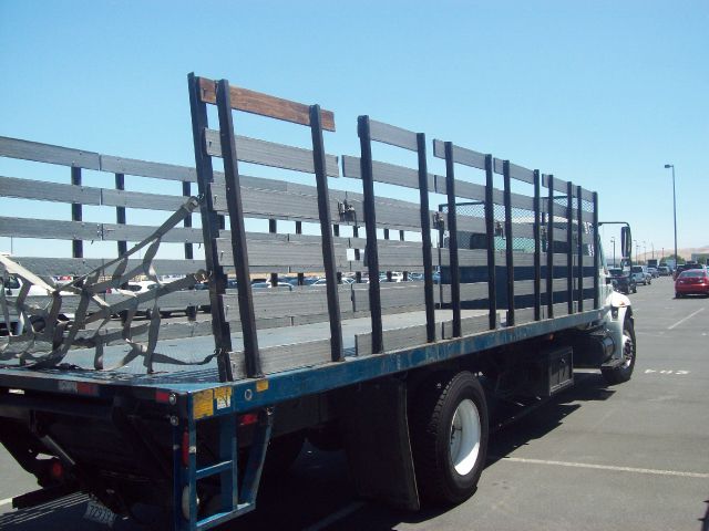 International 4300 2007 photo 3