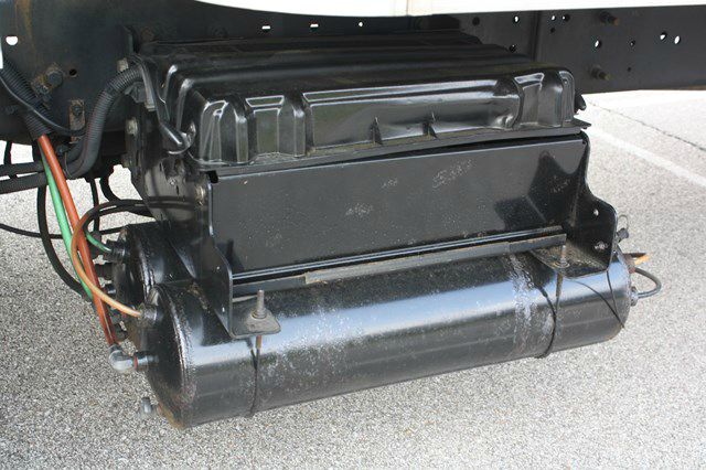 International 4300 DT466 2002 photo 20