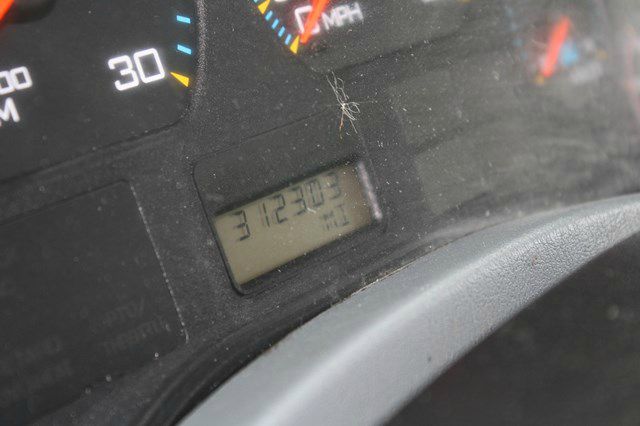 International 4300 DT466 2002 photo 25