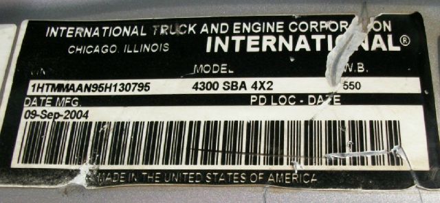 International 4300 DT466 2014 photo 2