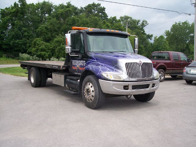 International 4300 RollBack 2005 photo 17