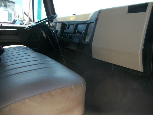 International 4600 1993 photo 8