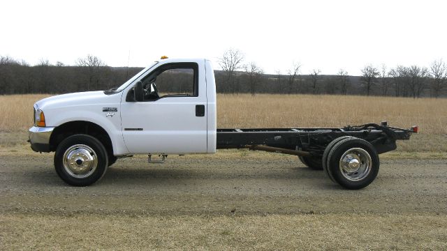 International 4700 1999 photo 3