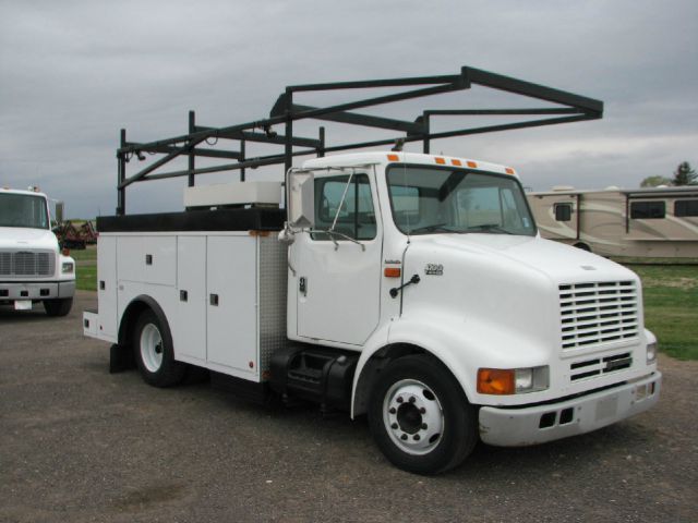 International 4700 2000 photo 17