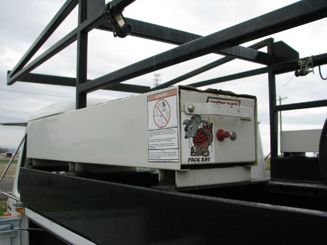 International 4700 2000 photo 5