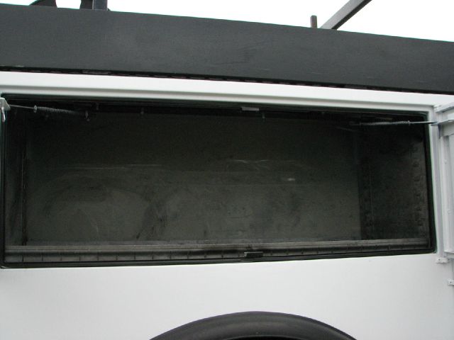 International 4700 2000 photo 6