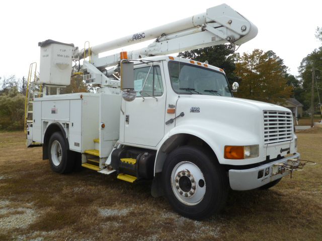 International 4700 Bucket Truck 85 Specialty Truck