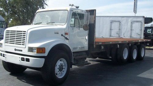 International 4900 2001 photo 4