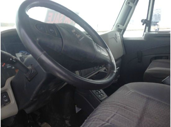 International 7500 chassis 2009 photo 2