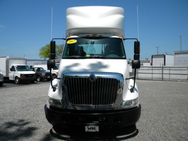 International 8600 Mark IV Semi - Heavy Truck