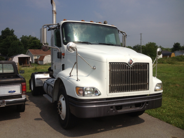 International 9200i 2004 photo 4